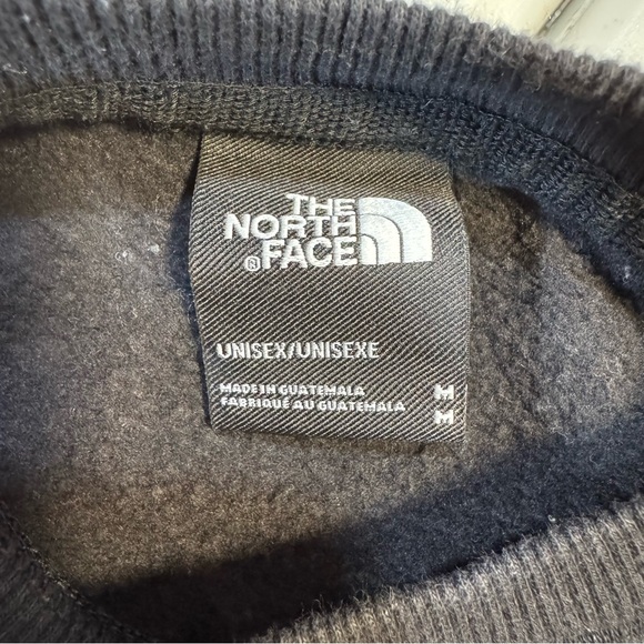 The North Face Unisex Classic Black Crewneck Sweatshirt Medium - Picture 3 of 3